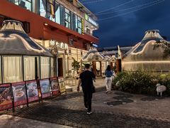 -娜仁图雅蒙古美食村(33小镇店)