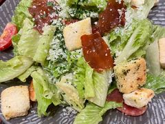 经典凯撒沙拉配香脆火腿-WOLFGANG PUCK KITCHEN & BAR(迪士尼小镇店)