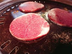 飘香猪梅肉-鲸鱼先生·海鲜烤肉海景餐厅