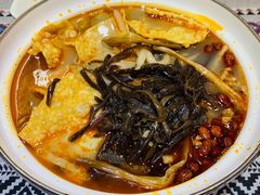-丽丽三鲜螺蛳粉(田林路店)