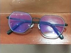 -西南眼镜·蔡司·依视路战略合作店(南街店)
