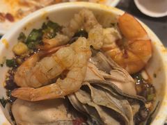 -LuOne凯德晶萃广场(徐家汇路店)