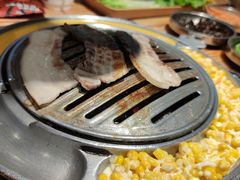 -青瓦炭韩潮烤肉(花园道店)