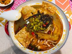 -丽丽三鲜螺蛳粉(田林路店)