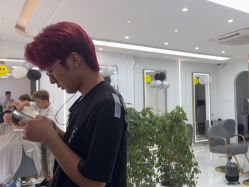 -阿三造型烫染•接发