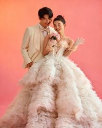-喜爱高定婚纱摄影