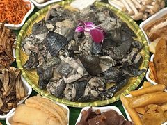 -土连锅·现熬养生汤锅(梁家巷店)