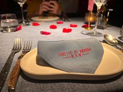 -弦月窗LUNETTE BY AMANDA(复兴路店)