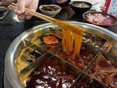 -邓莽子老火锅(中兴路总店)