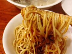 素椒杂酱面-明红蹄花(糍粑店街店)