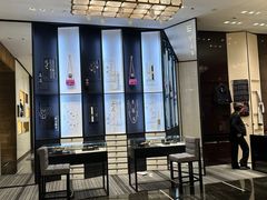 -CHANEL(ifs国际金融店)
