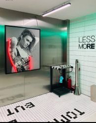 -LESSMORE科技头皮理容中心