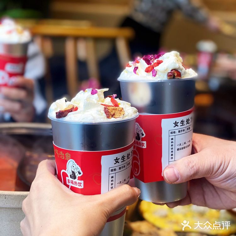 魔都探店｜火爆全网的郭铁柱泥炉老火锅他来了！