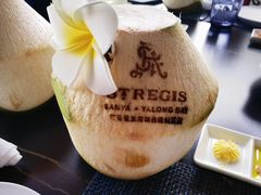 -三亚亚龙湾瑞吉酒店·宴悦Driftwood·游水海鲜·牛排·草坪·私人定制