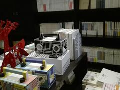 -钟书阁(松江泰晤士小镇店)