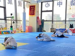 -健成运动中心·体适能跆拳道少儿格斗体考跳绳