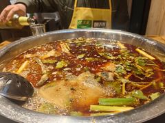 -肖肖酸萝卜鱼火锅(总店)