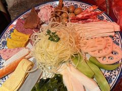 -周小明火锅(黑金冠社区店)