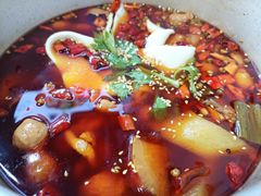 -晓彭肥肠鸡·泡椒鸡火锅(水木天地店)