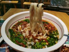 -呷佬·长沙手工米粉(金沙江路店)