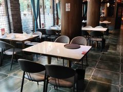 -乔家小院•非遗驴肉•本地小海鲜(滨河路店)