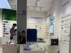 -美式眼镜·授权蔡司.依视路.尼康.豪雅.明月(南翔印象城店)