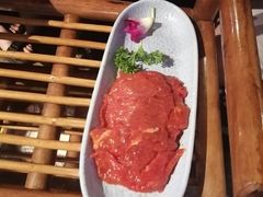 -老牌坊云南鱼豆花火锅(哈西万达店)