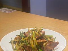 -关东小磨东北菜(上海长风大悦城店)