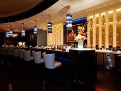 -龙虾酒吧扒房(宁波香格里拉店)