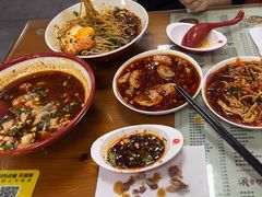 -杨大叔爱面子·四川小吃(岗头店)