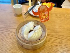 粤集首创牛肉叉烧包-粤集·手工粤菜(皇庭广场店)