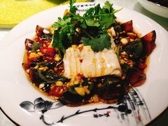 皮蛋拌豆腐-鑫小城故事·砂锅·排骨藕汤(兴业路店)