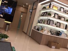 -维乐口腔(美维云门诊陆家嘴店)