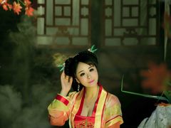 -九月鹰飞汉服摄影工作室