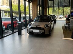 -上海普陀宝诚MINI4S店(红柳路店)