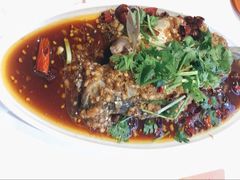 招牌蒜爆鱼-杨氏青龙虾·羊蝎子(托乐嘉店)