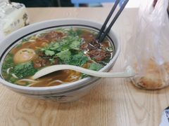 -小马牛肉面·牛骨熬制(南京博物院店)