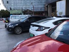 -百联中环购物广场-停车场