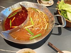 -由衷贵州酸汤牛肉火锅(新桥店)