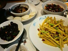-饭橘汉江码头·乡野土菜馆(静安路店)