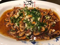 葱油河虾-缘来聚·徽菜名店(黄山宏村店)