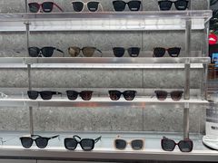 -MUJOSH木九十眼镜(月星环球港B1店)