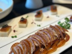 酥香鱼子酱烤鸭-北京老铺烤鸭(老城根店)