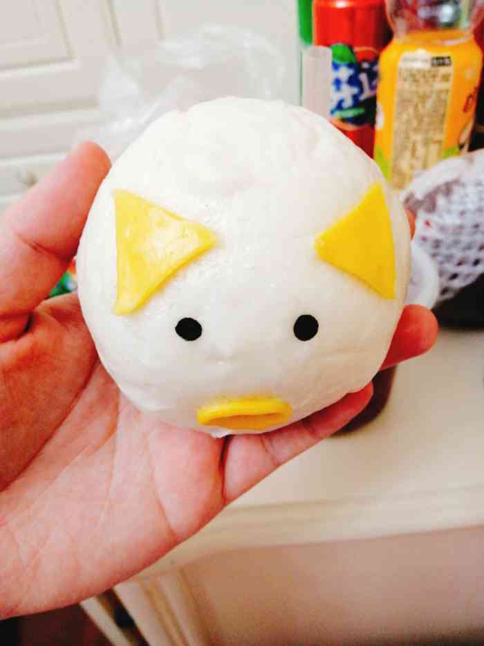 早上上班路上经常会买巴比馒头的梅菜肉包.