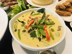 -Chom Cafe and Restaurant