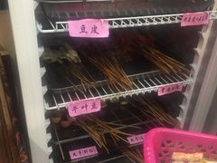 -上上签·冷锅串串(六灌路店)