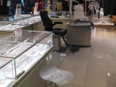 -宝岛眼镜(群光广场店)
