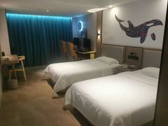 -网鱼电竞酒店(成都欢乐谷金府地铁站店)