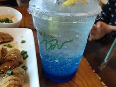 -Chom Cafe and Restaurant