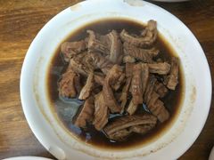 -茅屋大酒店